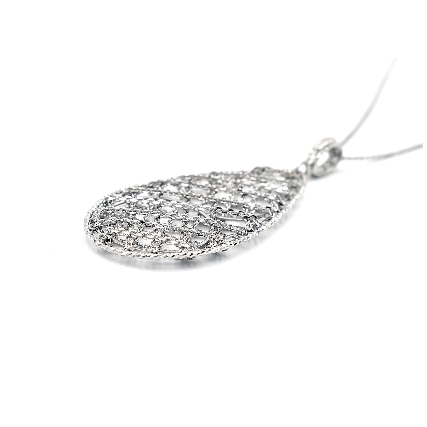 14k pear shape mesh pendant