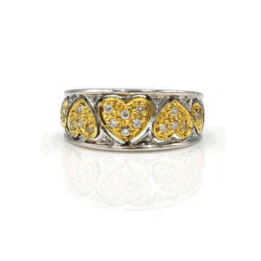 14k two-tone heart diamond band